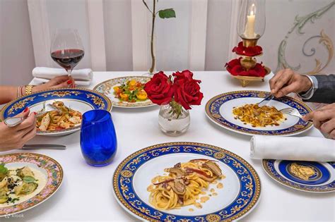 versace food